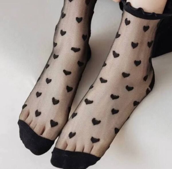 جواريب اسود شفافه قلوب