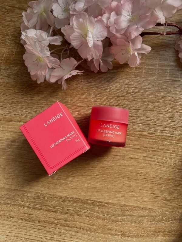 ماسك شفاه ليلي كوري