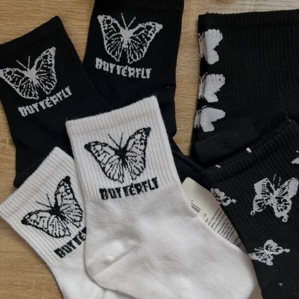جوارب الفراشات 🦋