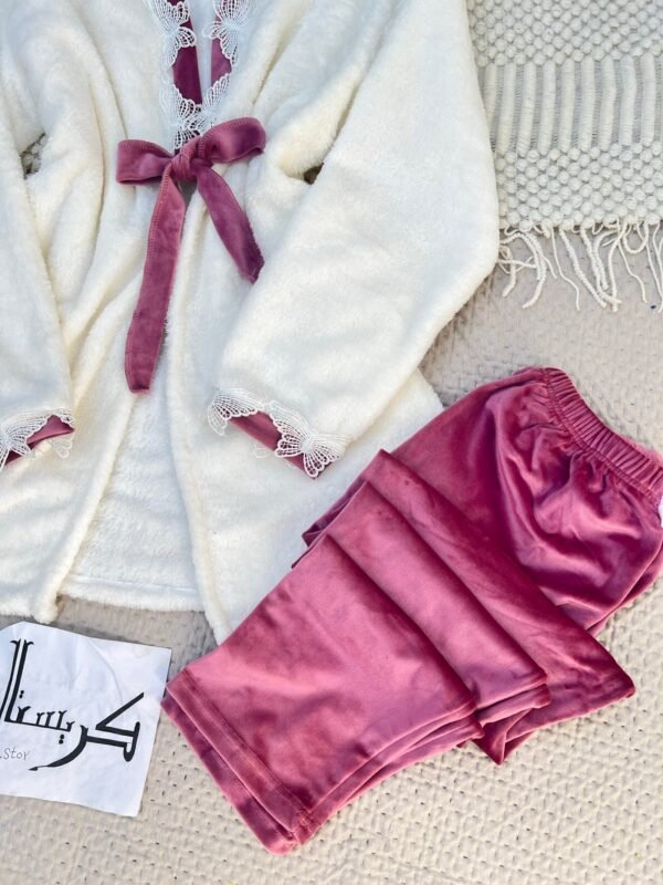 تراك ث قطع فرو وردي