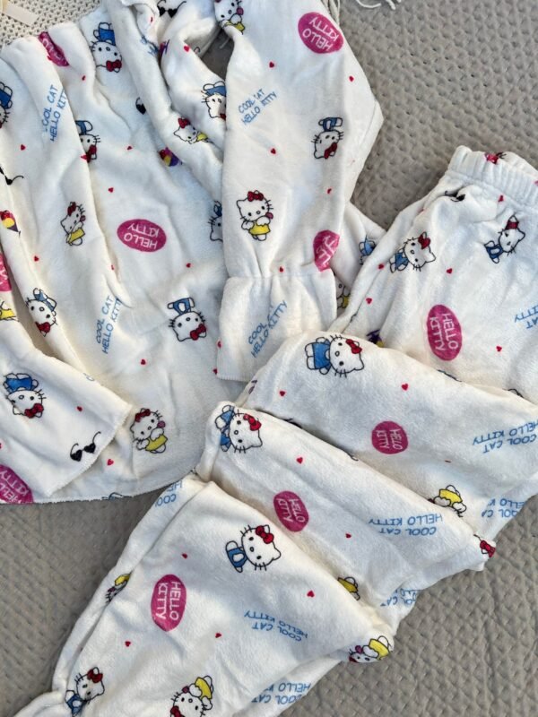 تراك فرو هيلو كيتي